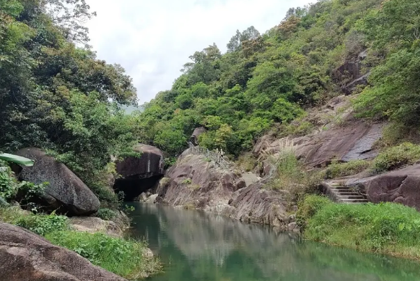 象头山