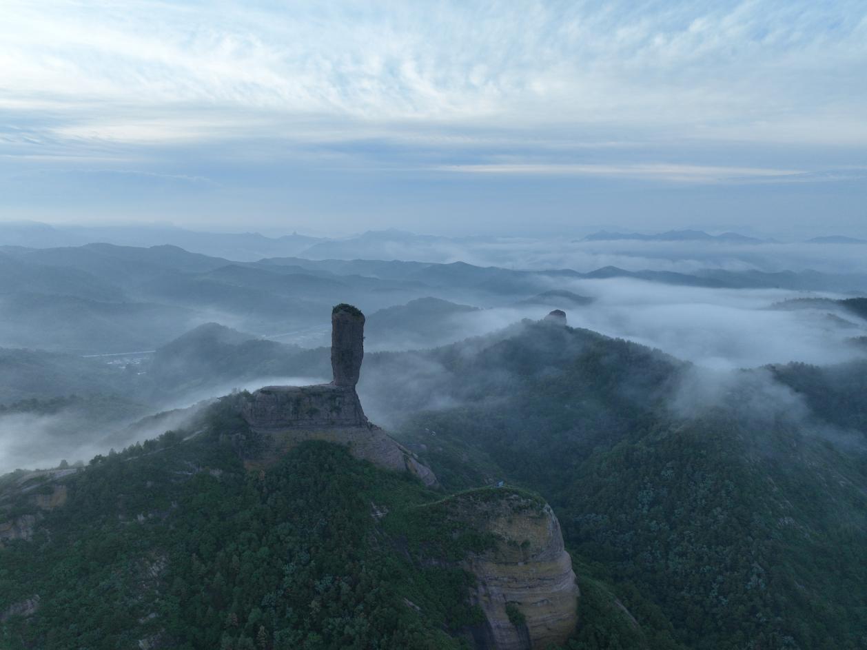 磬锤峰