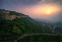 五岳中的中岳是指哪座山 五岳中的中岳指的是哪个山