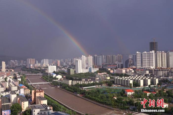 资料图：西宁。/p中新社记者 央姬卓玛 摄