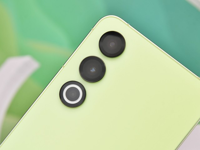 魅族21全面评测 超窄边框挑战行业“最美直屏”