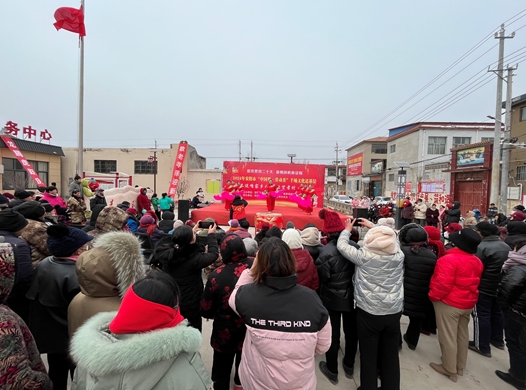 河南安阳县：“村晚”迎新春 乡村年味浓